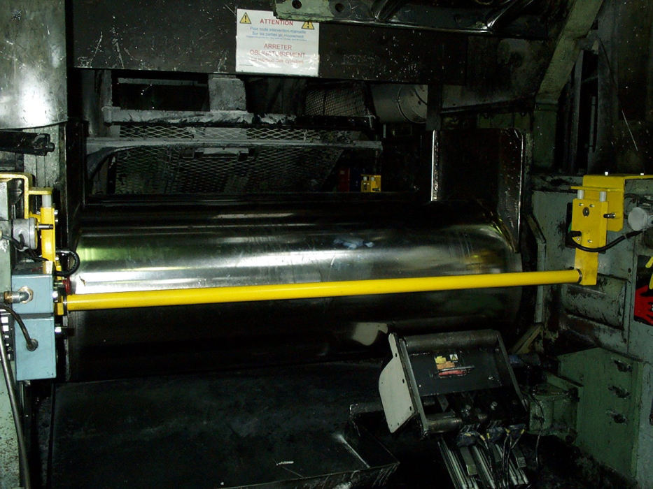 Machine à caoutchouc