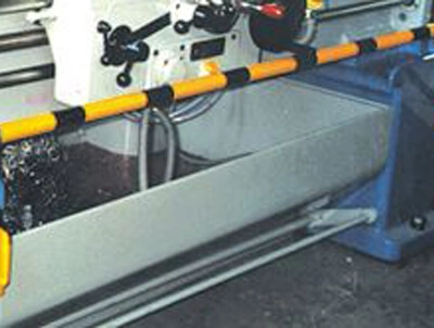 Protecteur de la vis mère et de la barre chariotage