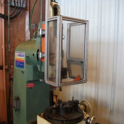 Presse à injecter et "pique-carotte"